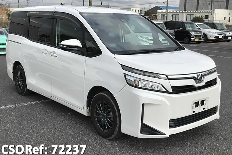 Toyota / Voxy 2018